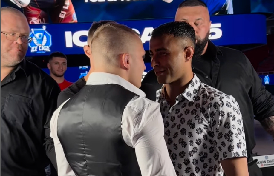 Makwan Amirkhani ja Theo Kolehmainen tuijottavat toisiaan Ice Cage 5 tapahtuman pressitilaisuudessa.