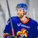 Jokerit pelaaja Veikkaus-paita päällä.