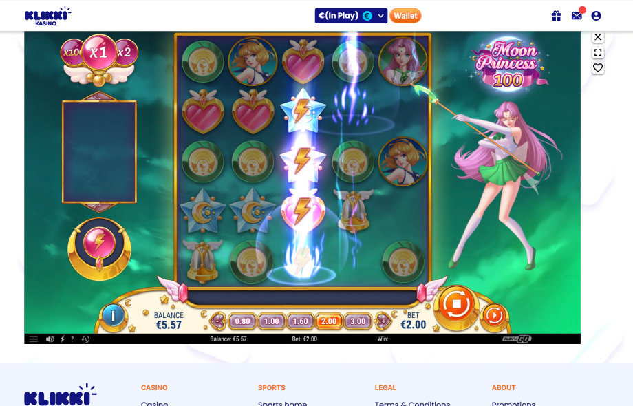 Moon Princess auki Klikki Kasinolla. Panos 2 € ja pelaajan saldo 5,57 €.