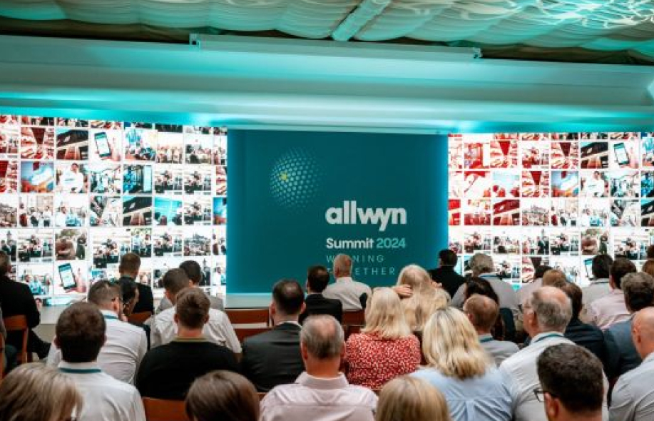 Allwyn-yhtiön henkilöstön kokous 2024.