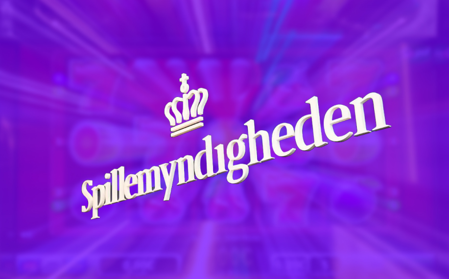 Tanskan peliviranomaisen logo. Taustalla kasinopeli.