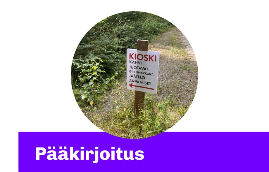 Kuvassa Salon Vilppaan kioskin mainoskyltti Tupurin metsässä Salossa. Lisäksi Rahapelisanomien teksti "Pääkirjoitus".