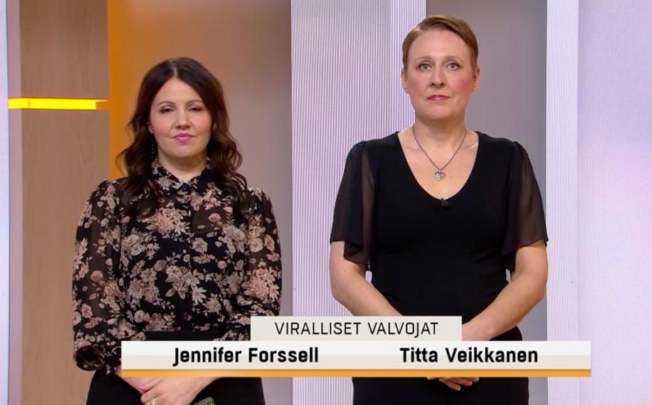 Viralliset valvojat Jennifer Forssell ja Titta Veikkanen.
